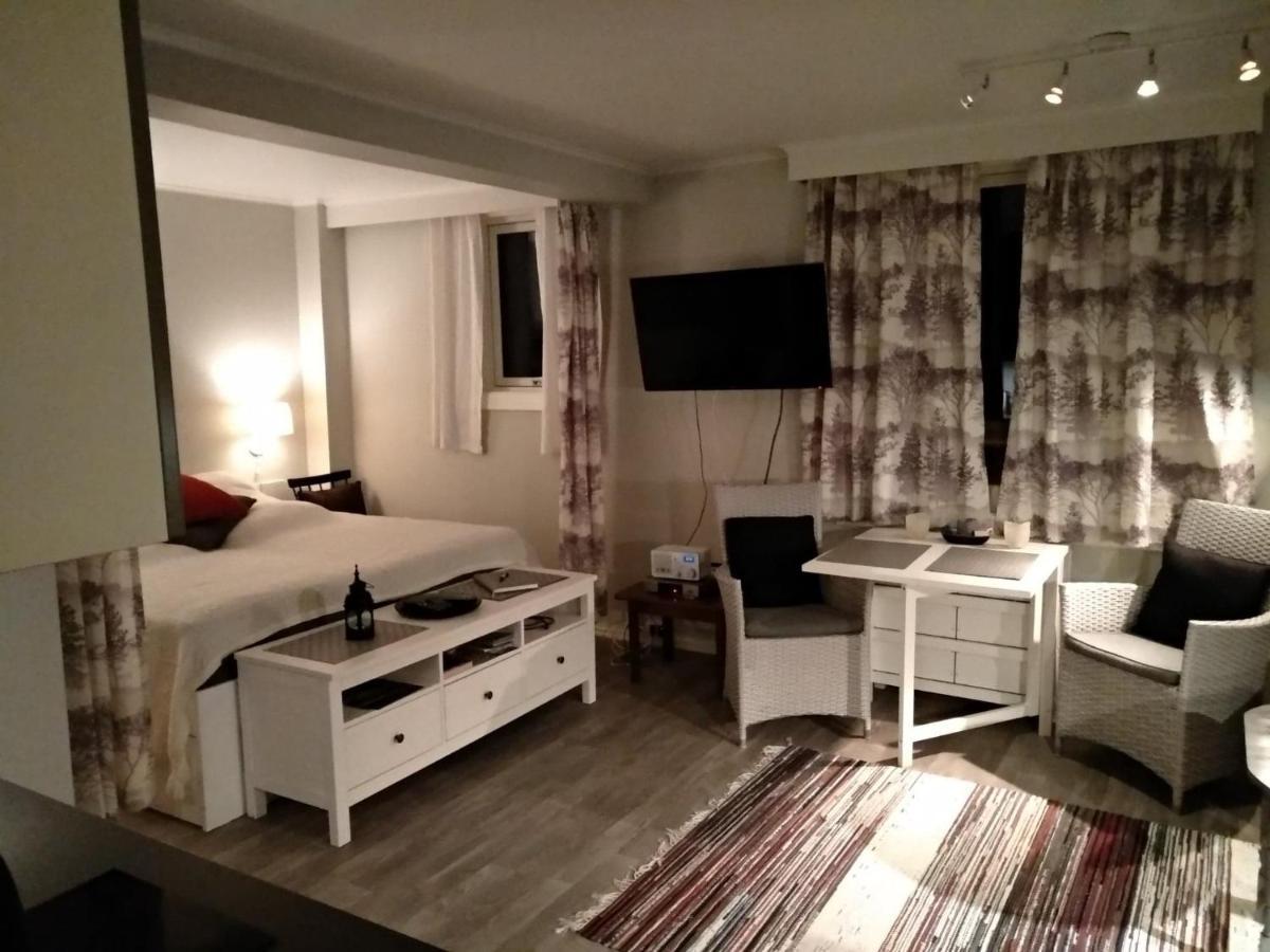 Sanderstolen Hotell Bagian luar foto