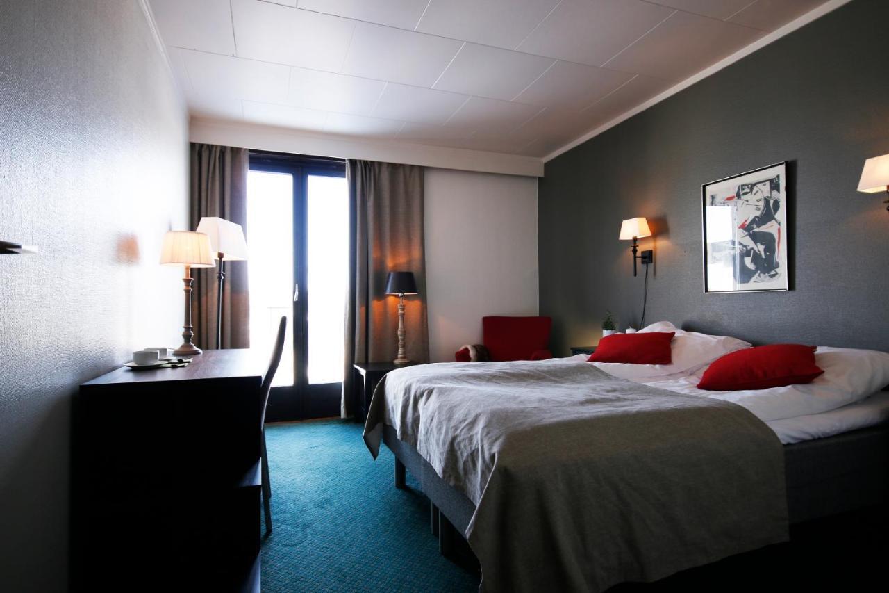 Sanderstolen Hotell Bagian luar foto